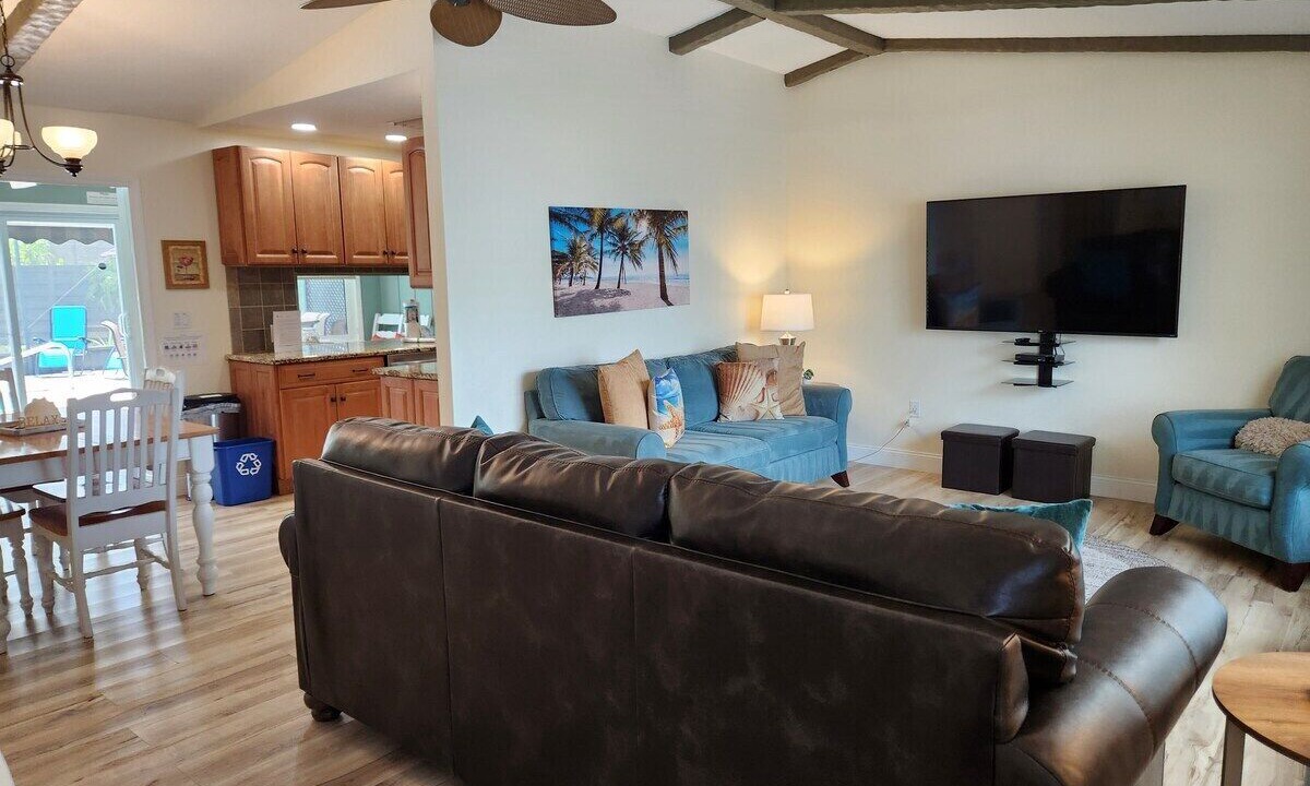 Photo of Livingroom in Pinecraft