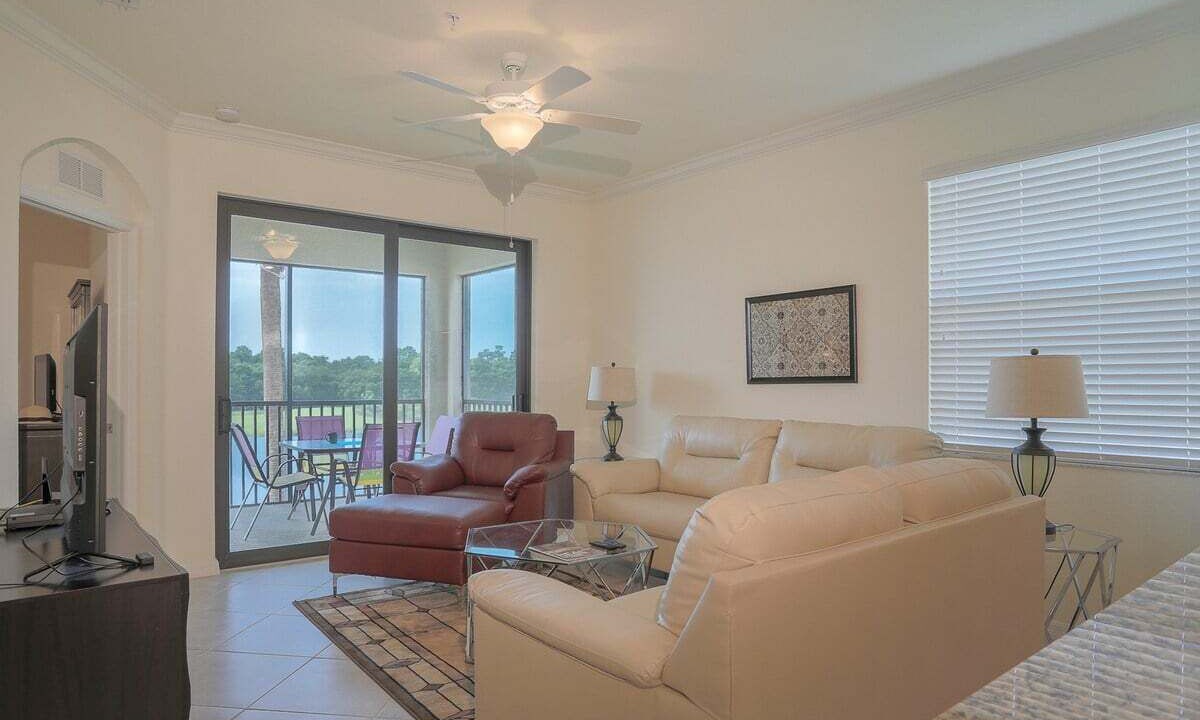 Photo of Livingroom in Lakewood Ranch