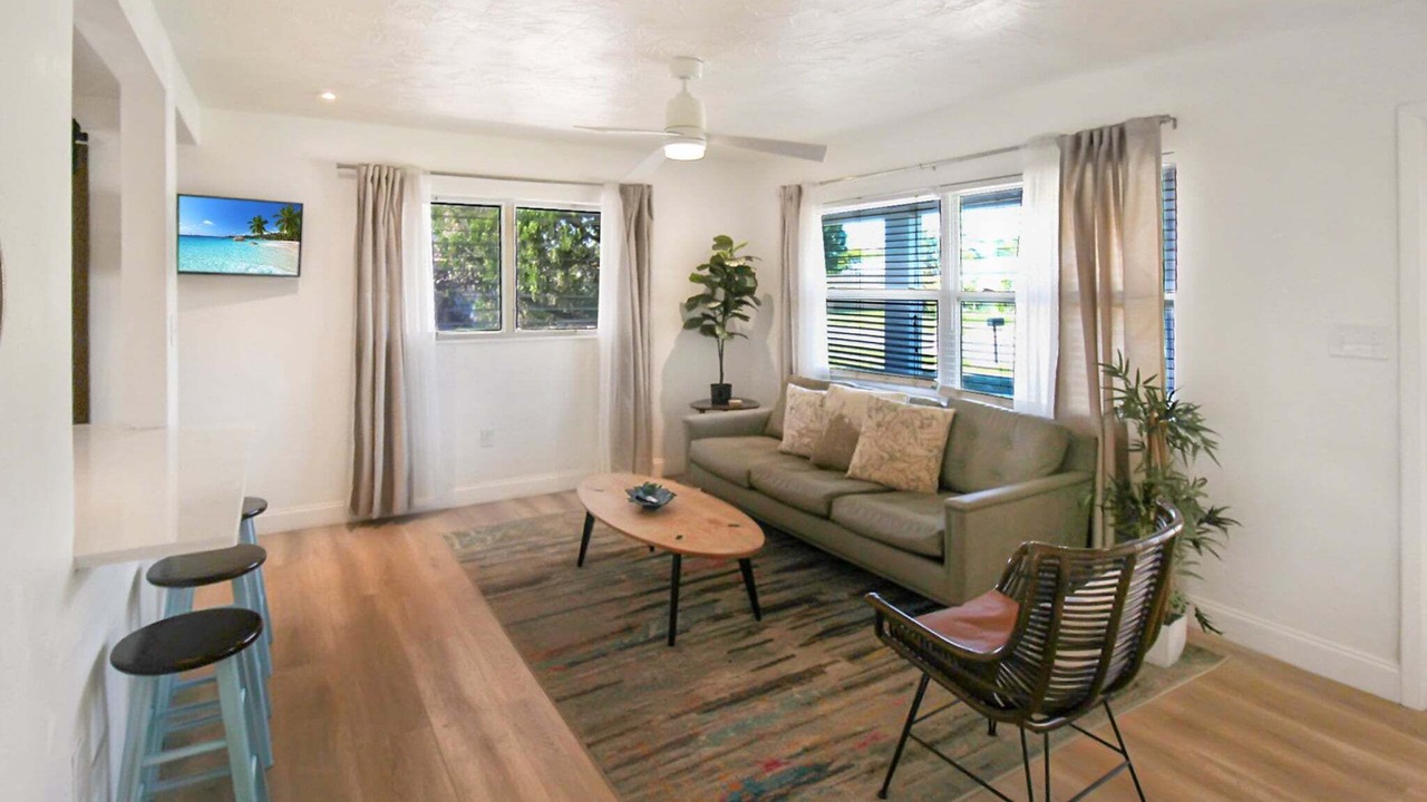 Photo of Livingroom in Sarasota Springs