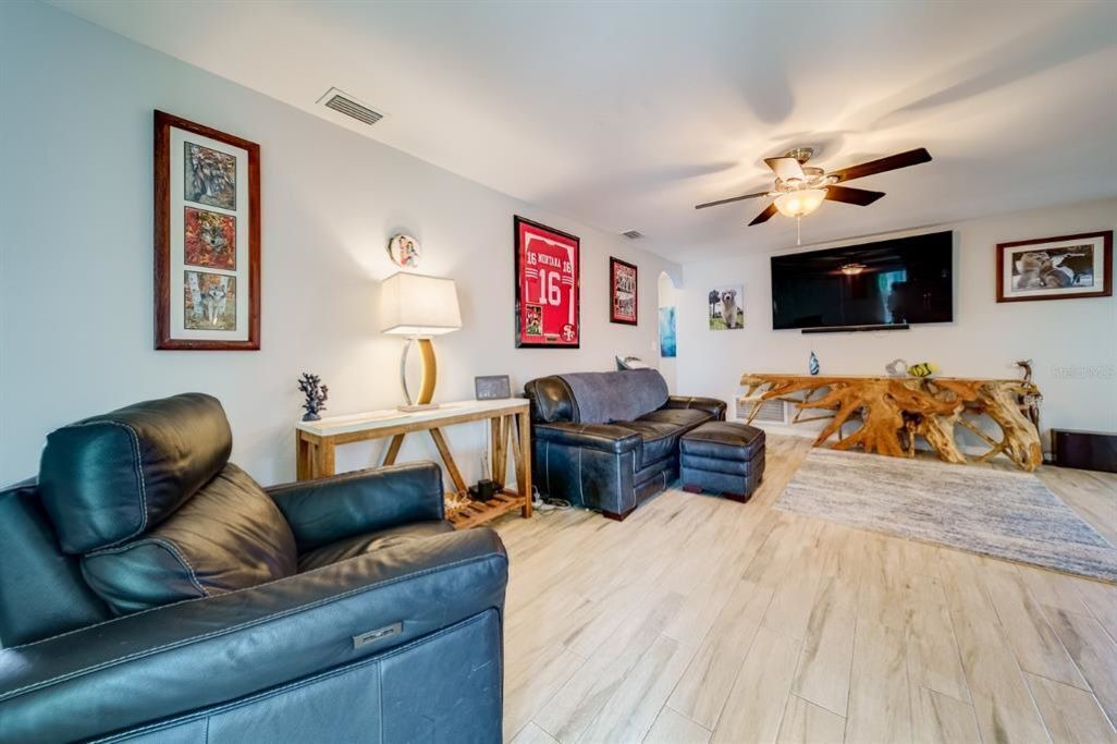 Photo of Livingroom in Belleair Beach