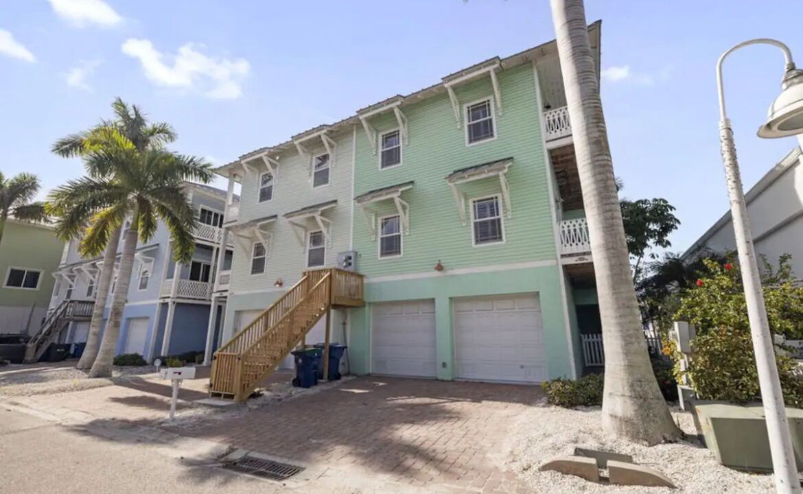 Photo of Outdoor in Indian Shores