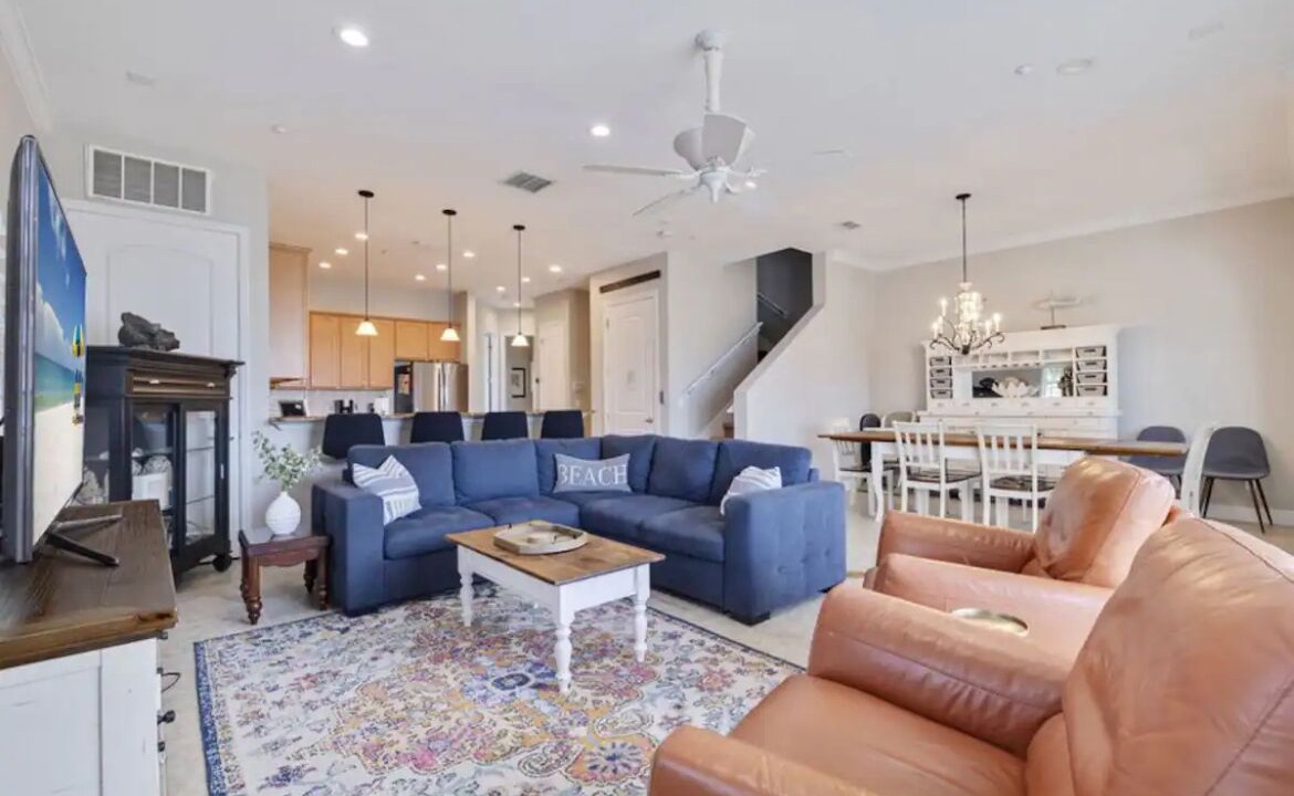 Photo of Livingroom in Indian Shores