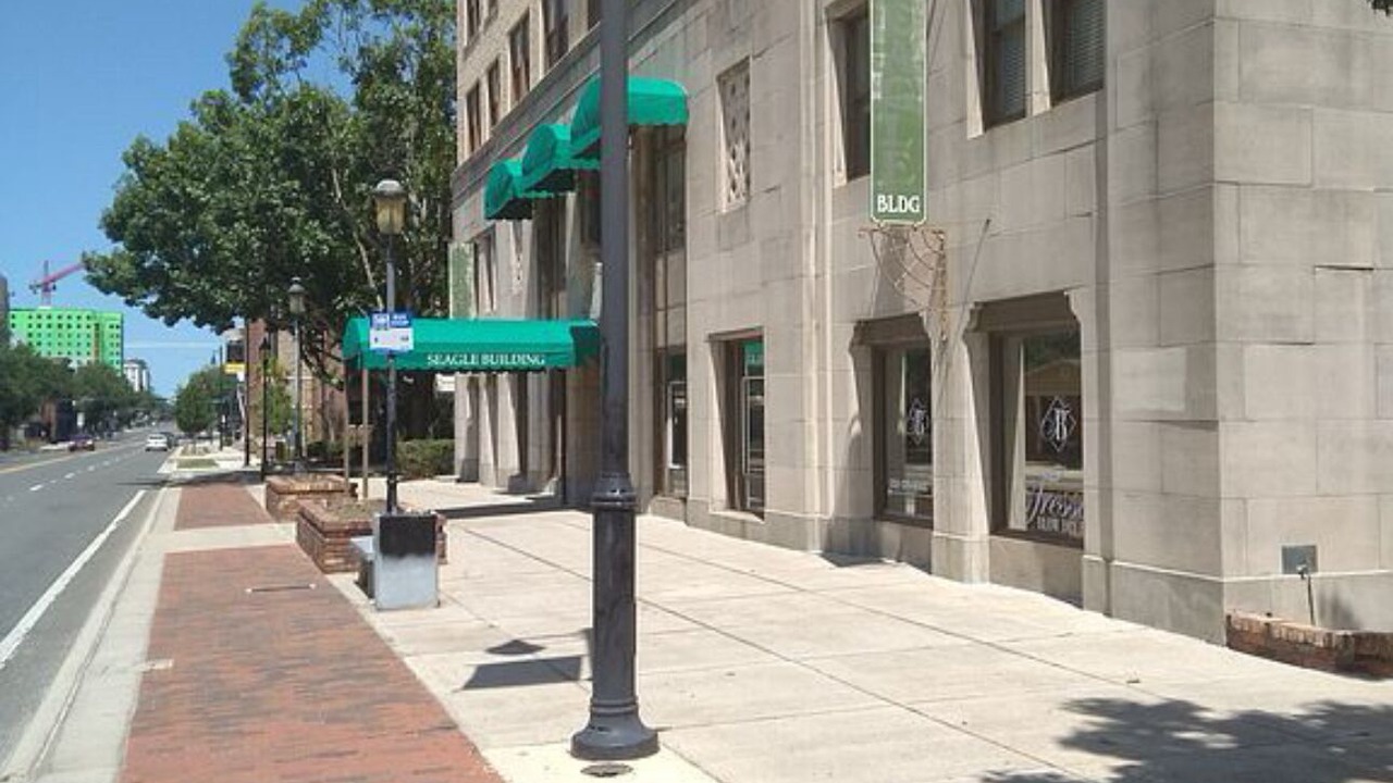 Photo of Outdoor in Pleasant Street