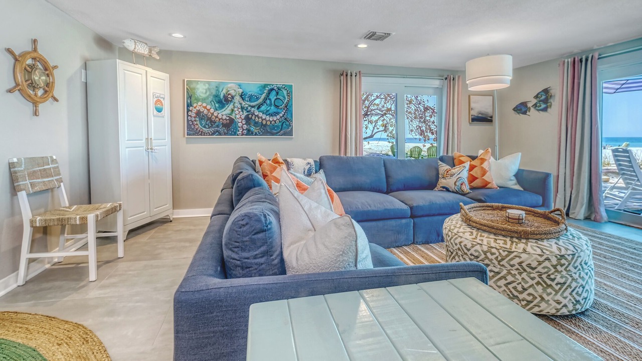 Photo of Livingroom in Indian Shores