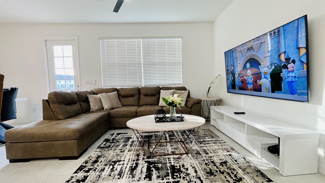 Photo of Livingroom in Davenport