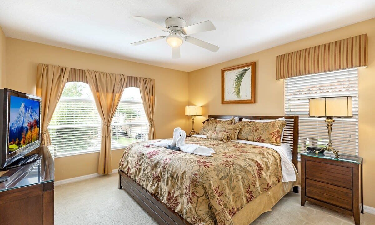 Photo of Bedroom in Watersong