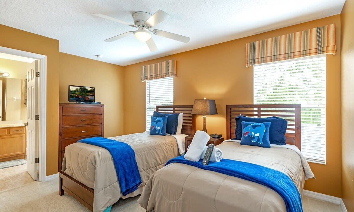 Photo of Bedroom in Watersong