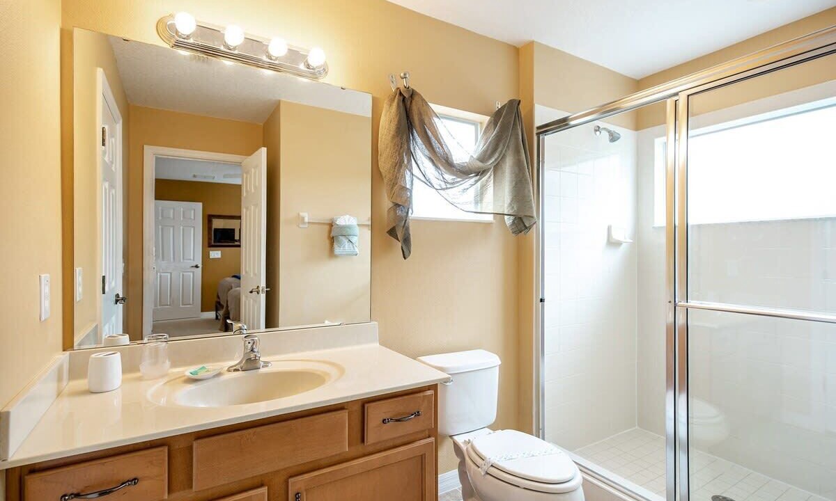 Photo of Bathroom in Watersong