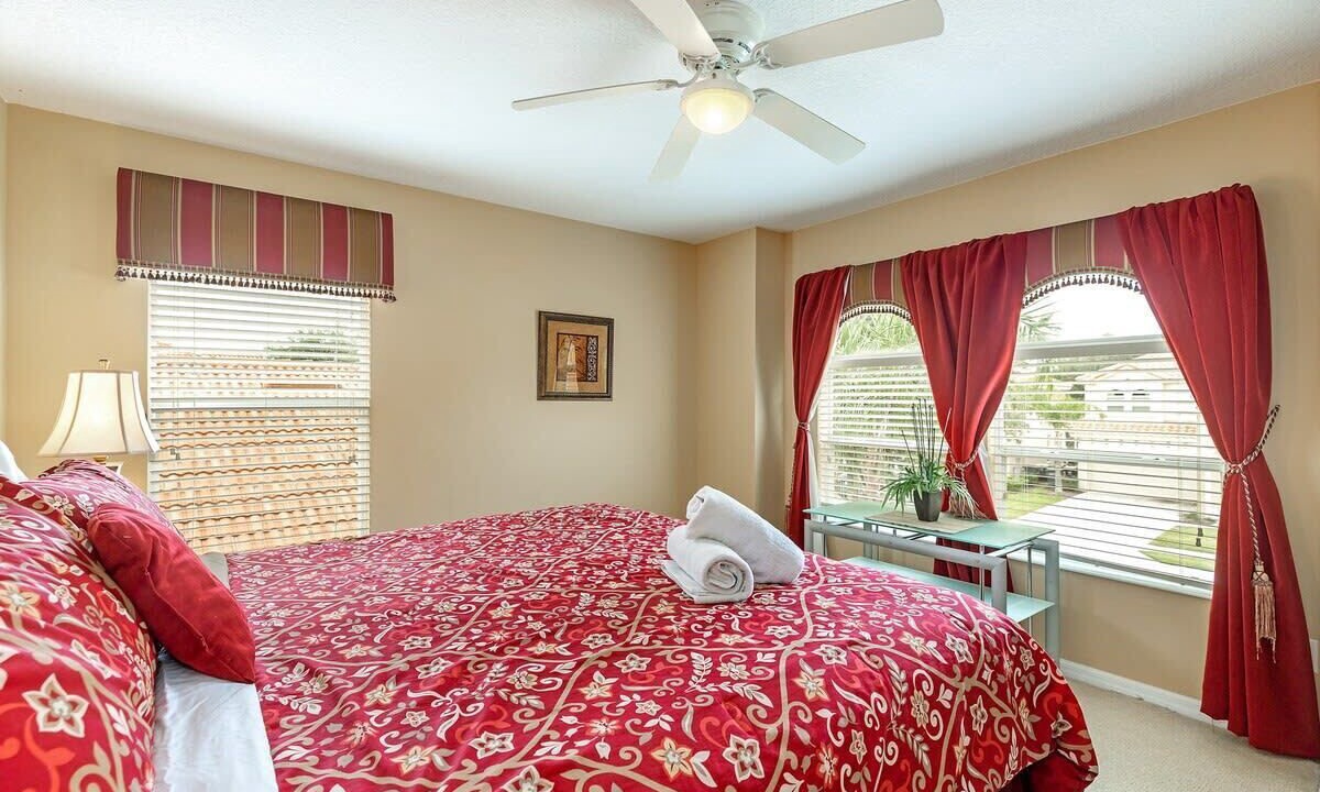 Photo of Bedroom in Watersong
