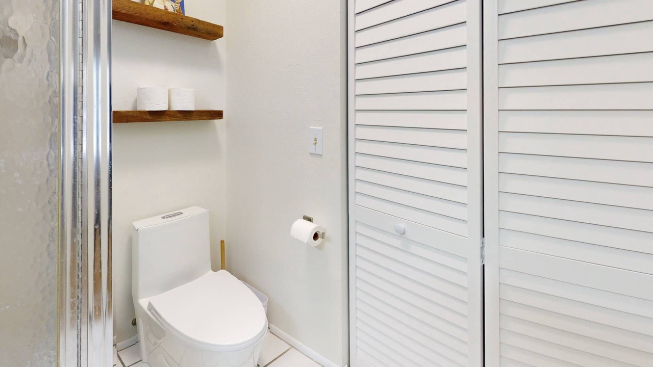 Photo of Bathroom in Capri Isle