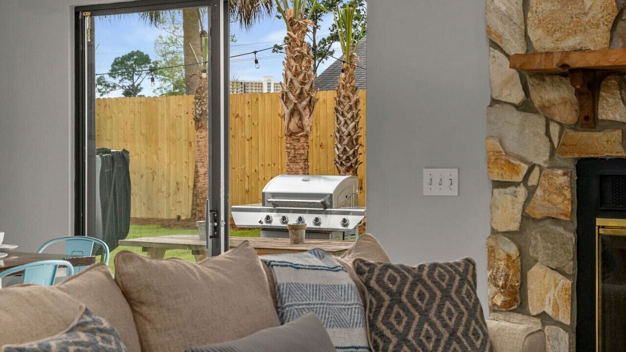 Photo of Outdoor in Thomas Drive