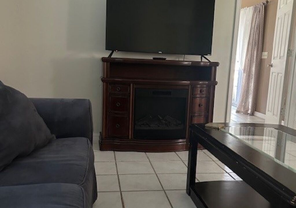 Photo of Livingroom in Brooksville