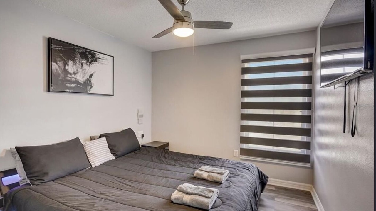 Photo of Bedroom in Seasons