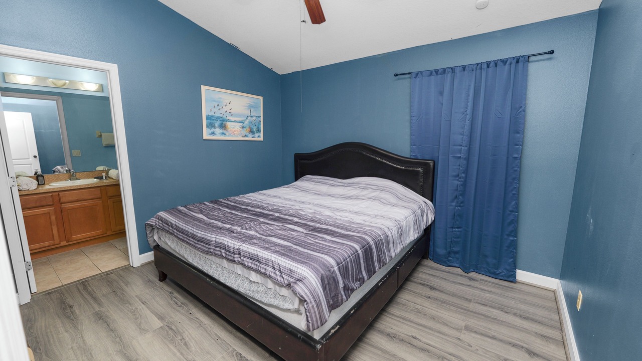 Photo of Bedroom in Tuscan Ridge