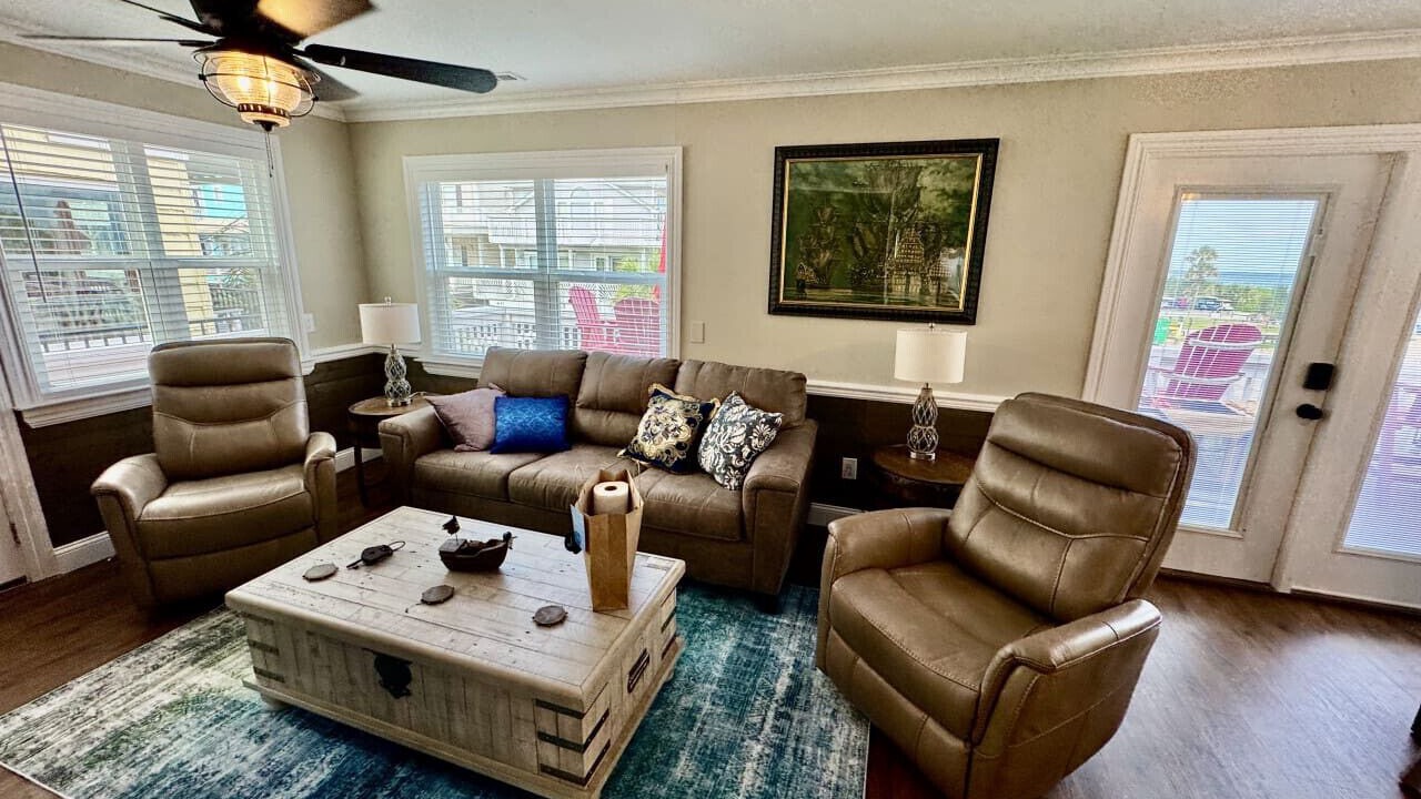 Photo of Livingroom in Surfside Beach