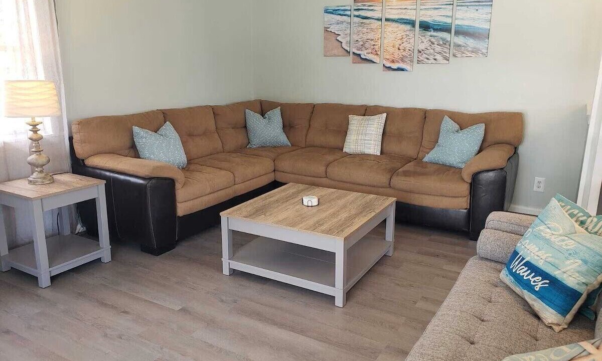 Photo of Livingroom in Butler Beach
