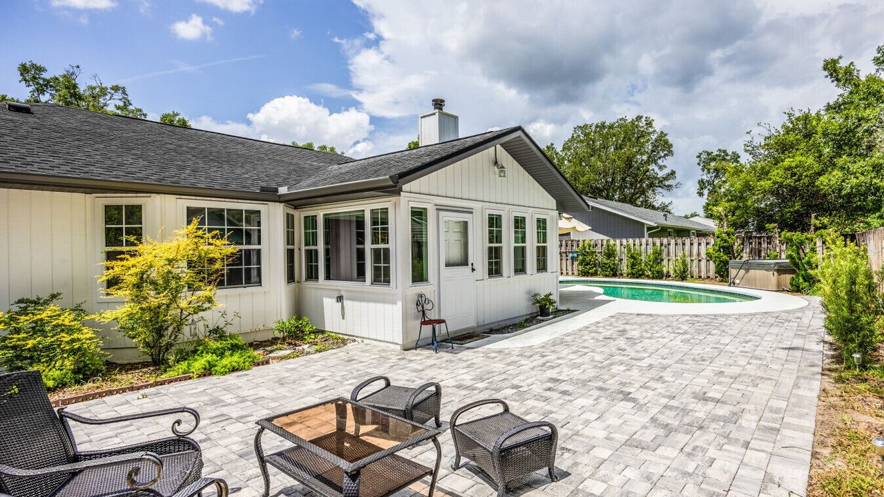 Photo of Outdoor in Gainesville