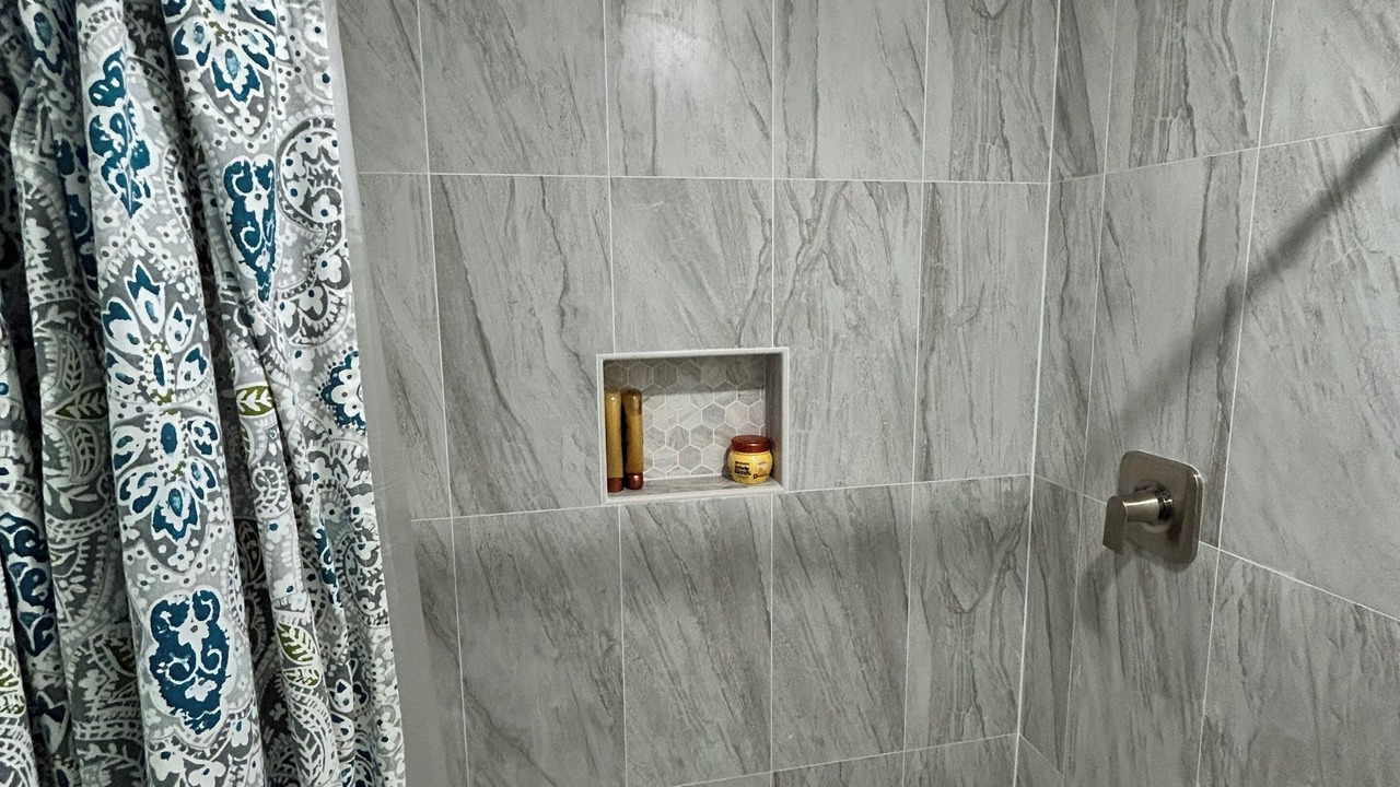 Photo of Bathroom in Harbor Heights