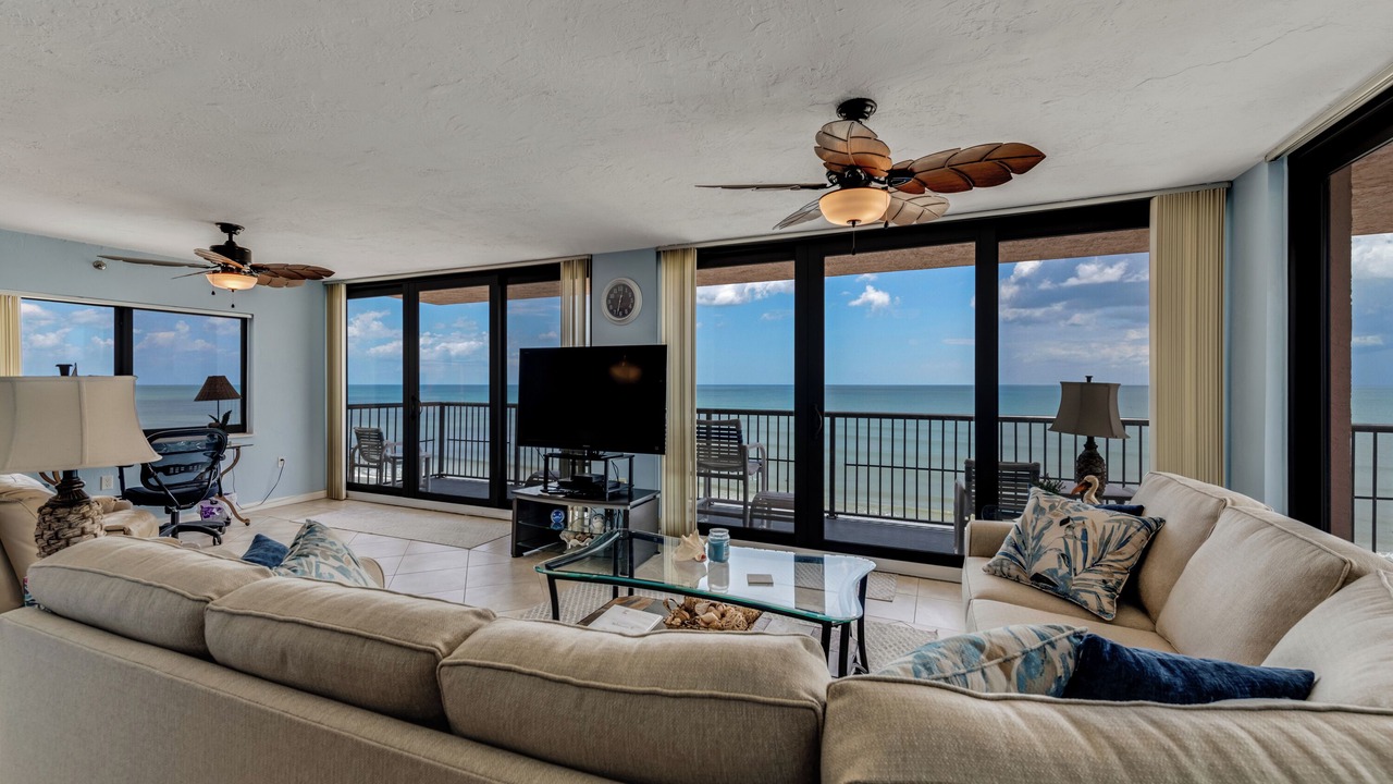 Photo of Livingroom in New Smyrna Beach