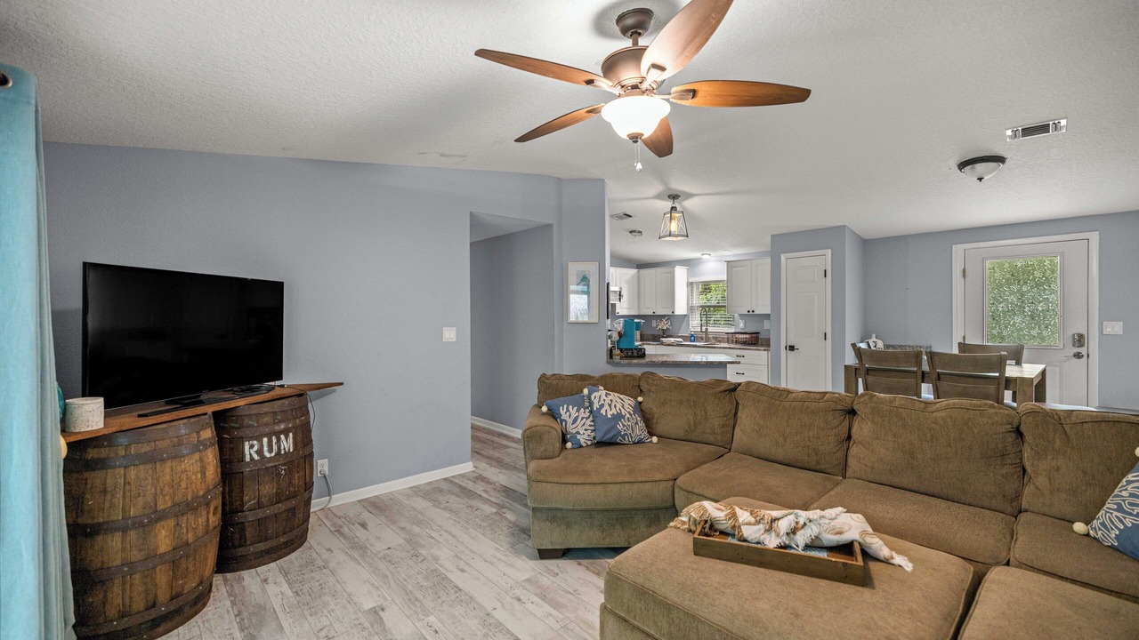Photo of Livingroom in Chassahowitzka