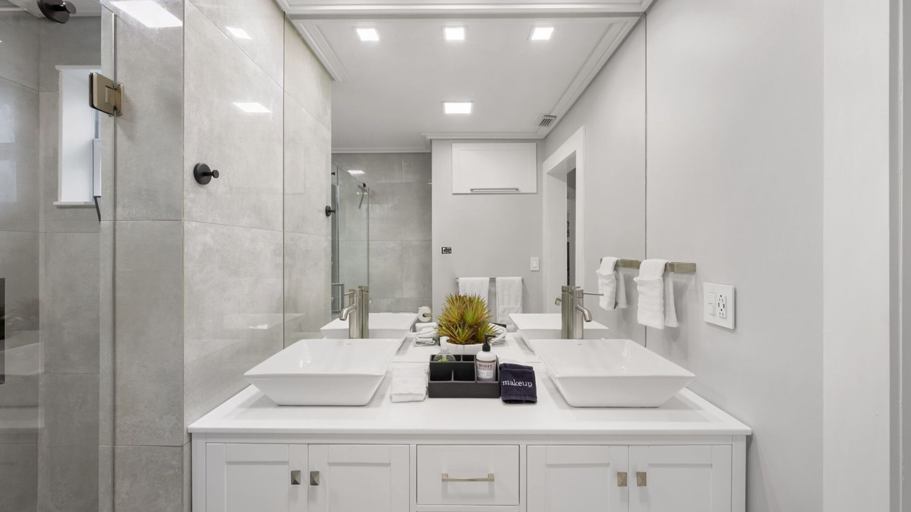 Photo of Bathroom in Pinellas Park