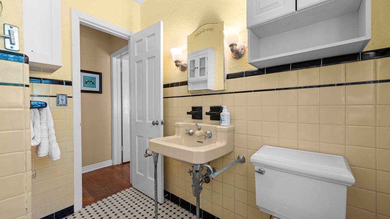 Photo of Bathroom in Historic Old Northeast