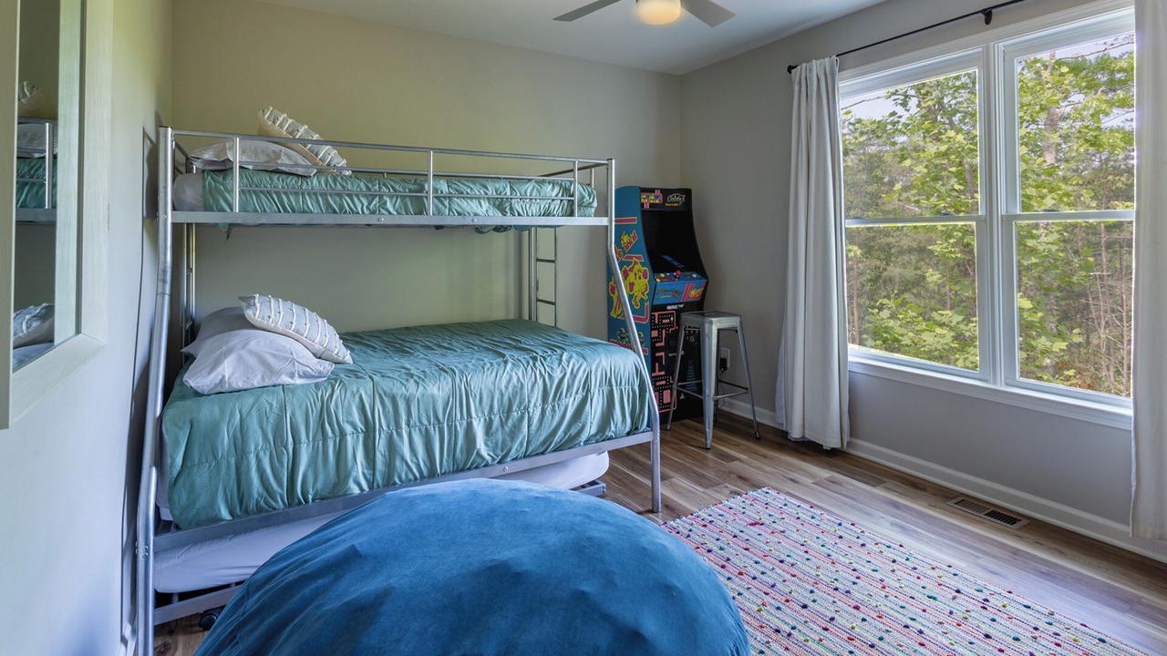 Photo of Bedroom in Dahlonega