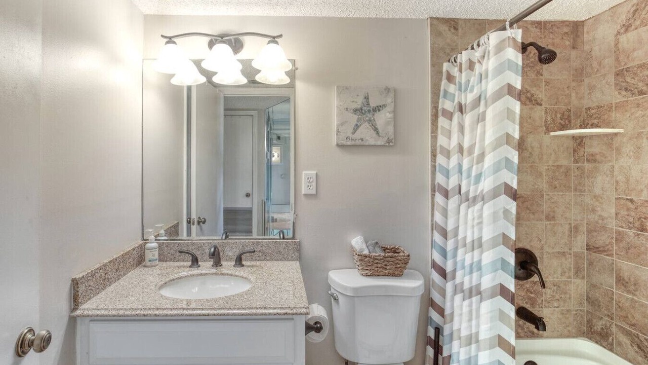 Photo of Bathroom in Ormond-by-the-Sea