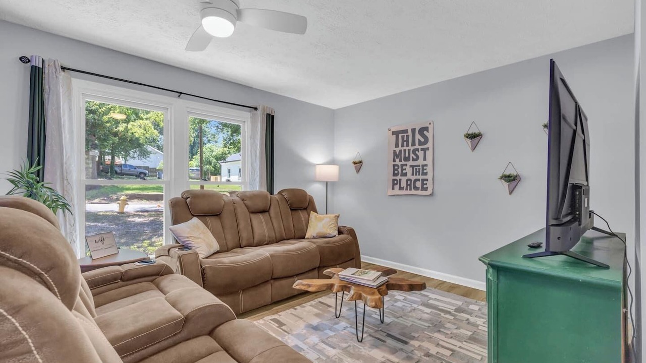 Photo of Livingroom in Parker
