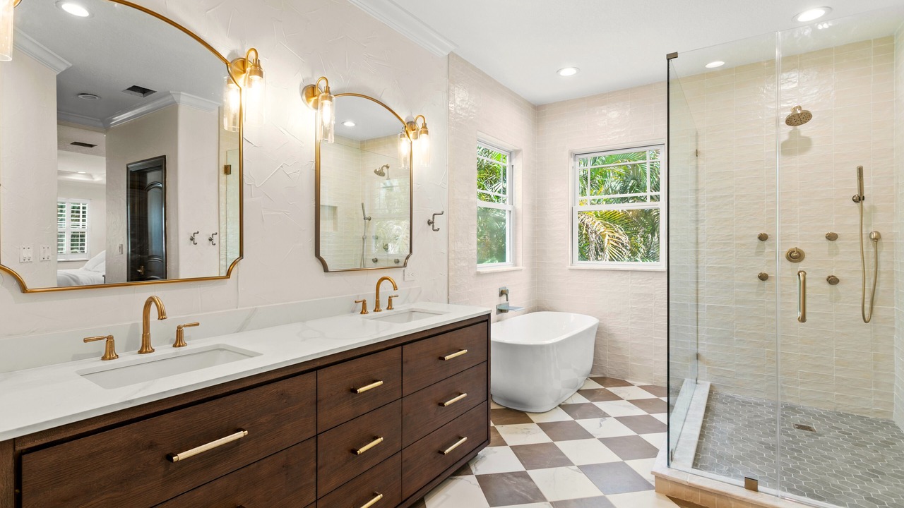 Photo of Bathroom in Bayshore Beautiful