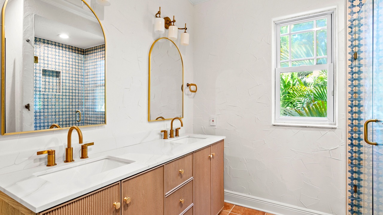 Photo of Bathroom in Bayshore Beautiful