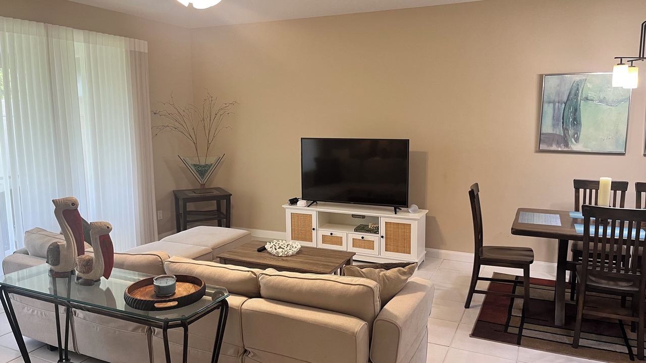 Photo of Livingroom in Palmer Ranch