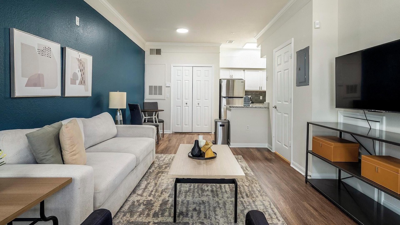 Photo of Livingroom in Metro West
