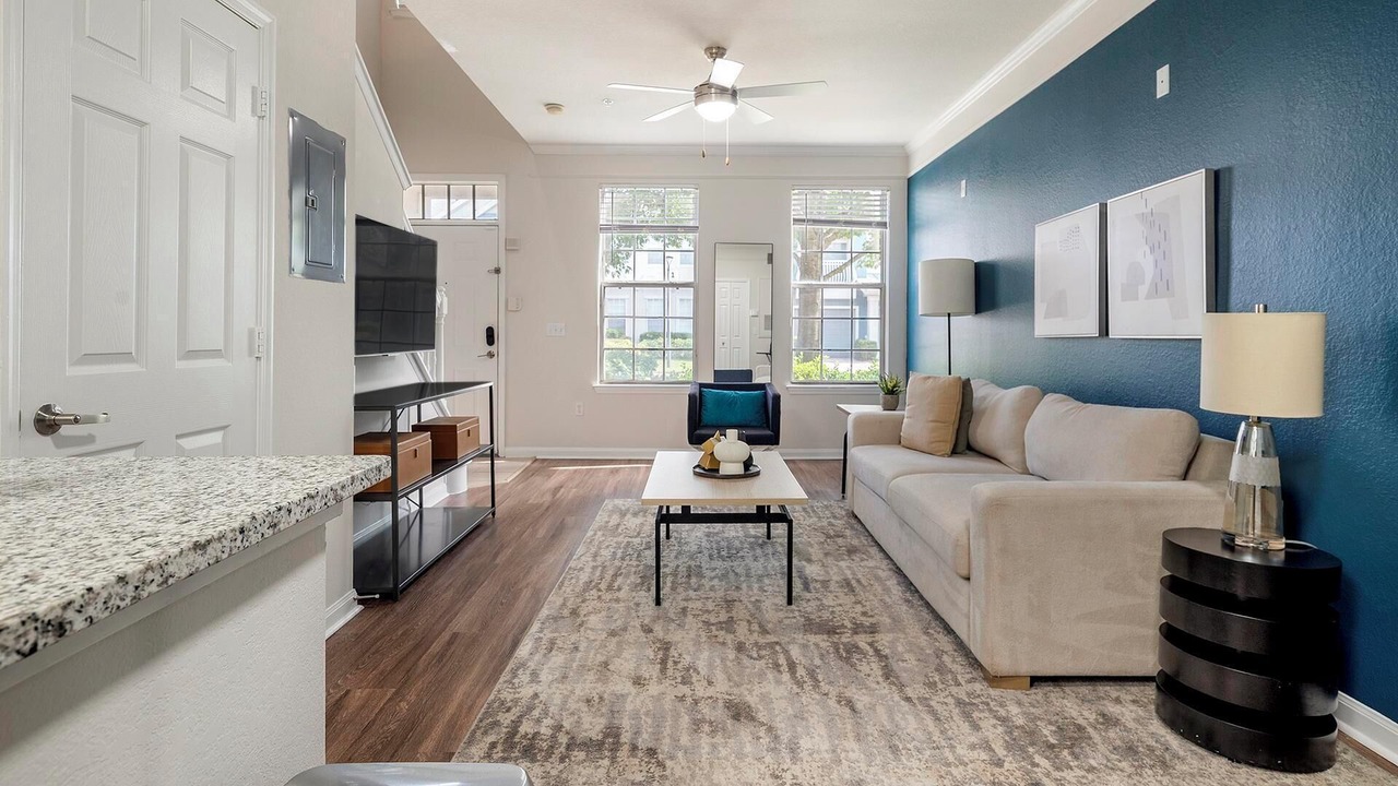 Photo of Livingroom in Metro West