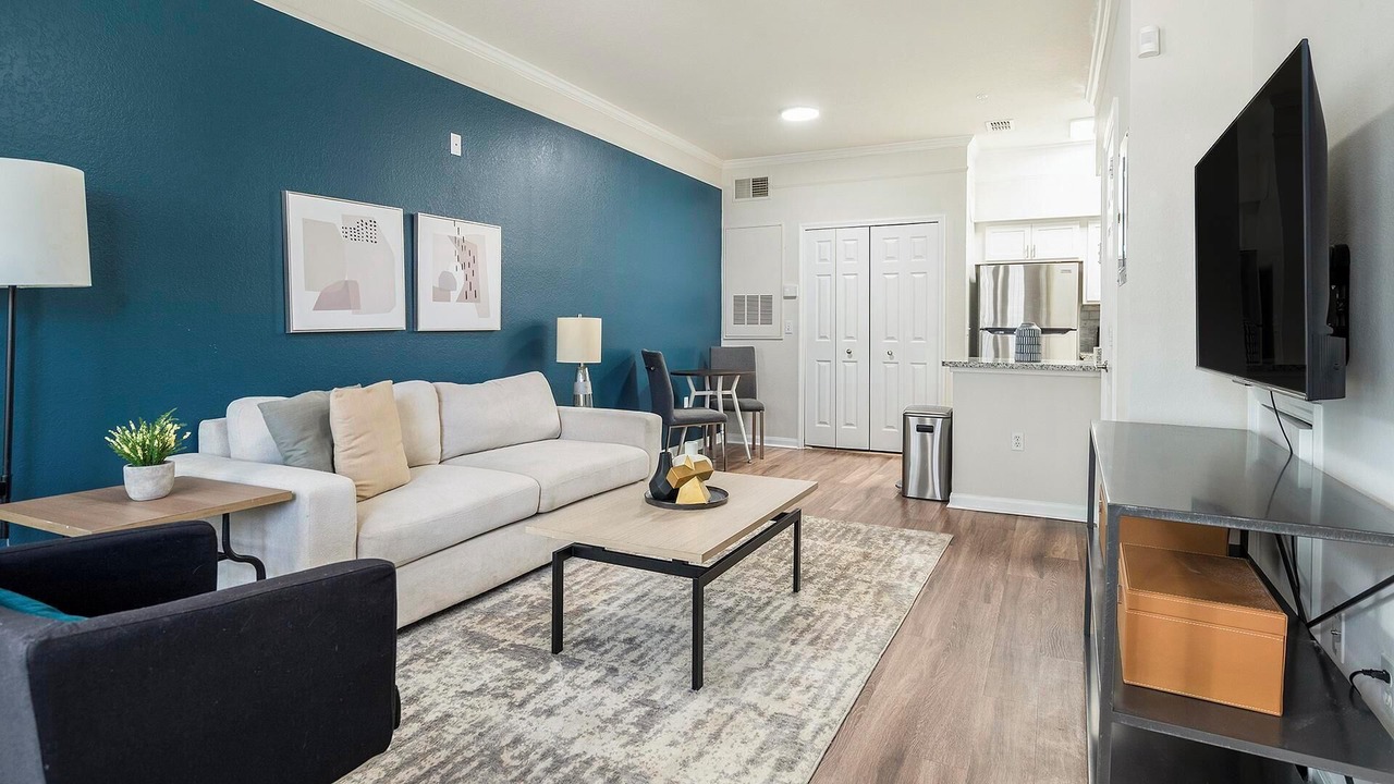 Photo of Livingroom in Metro West