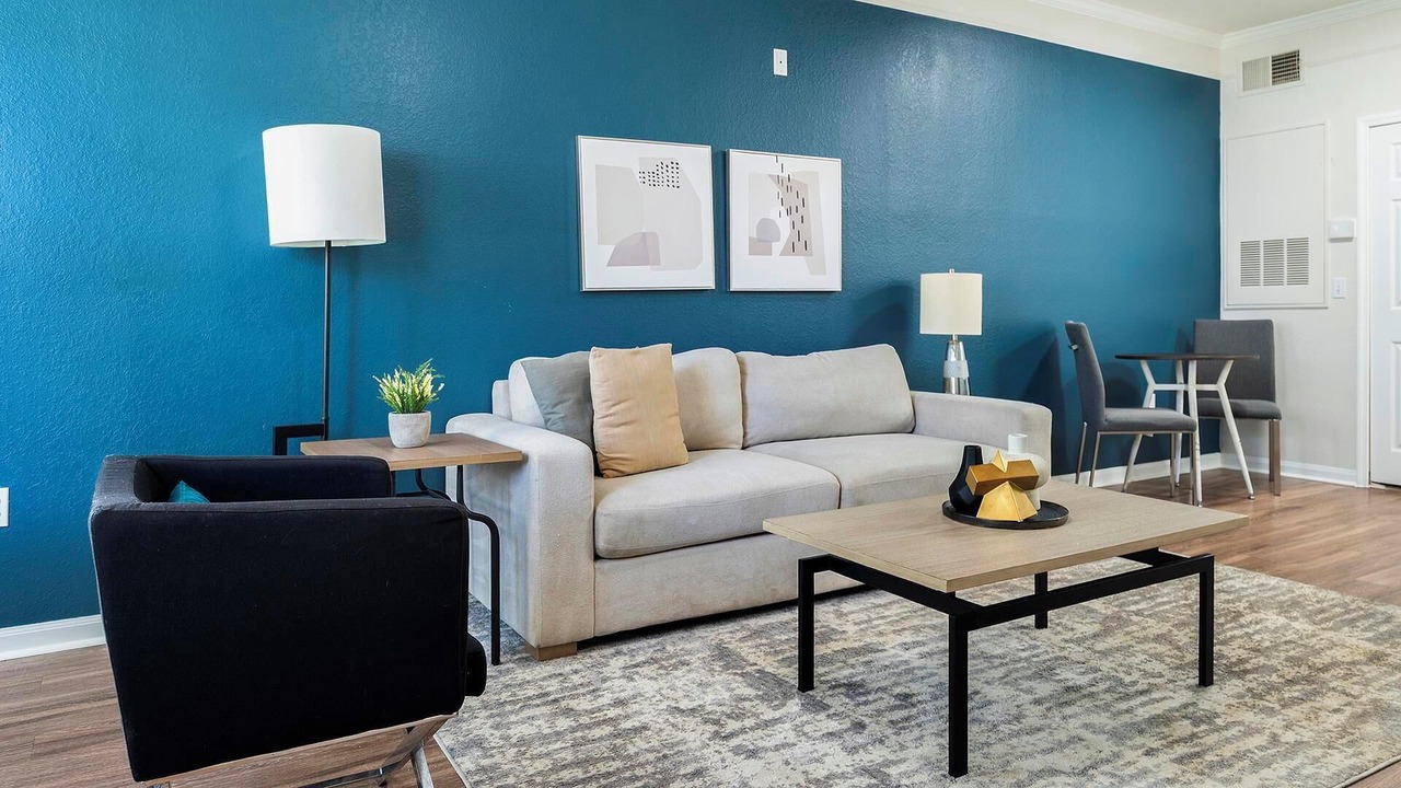 Photo of Livingroom in Metro West