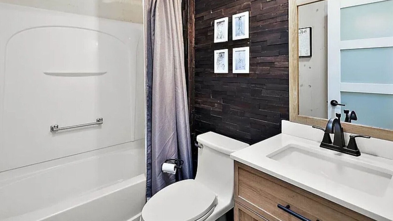 Photo of Bathroom in Caroline