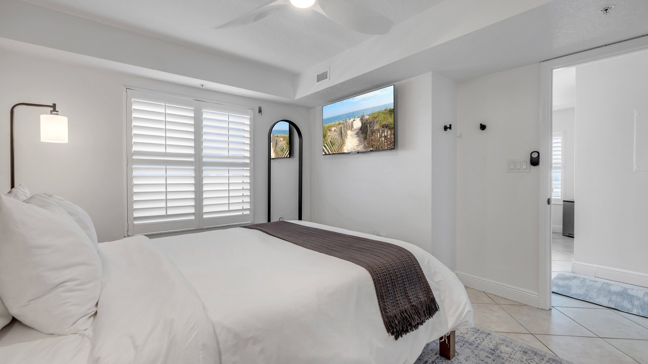 Photo of Bedroom in Seawinds Condo