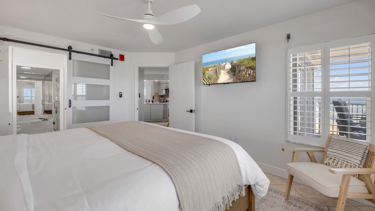 Photo of Bedroom in Seawinds Condo