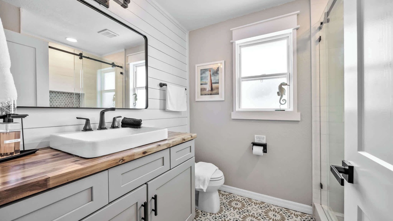Photo of Bathroom in Venetian Way