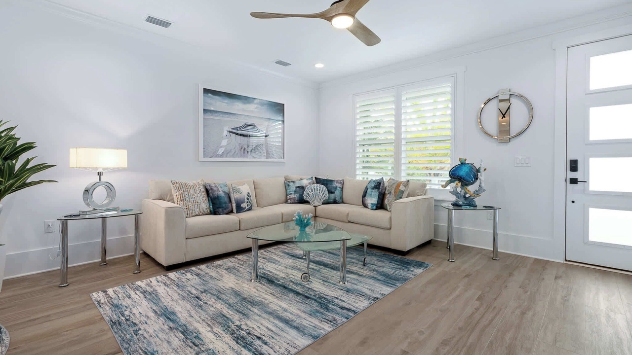 Photo of Livingroom in Butler Beach