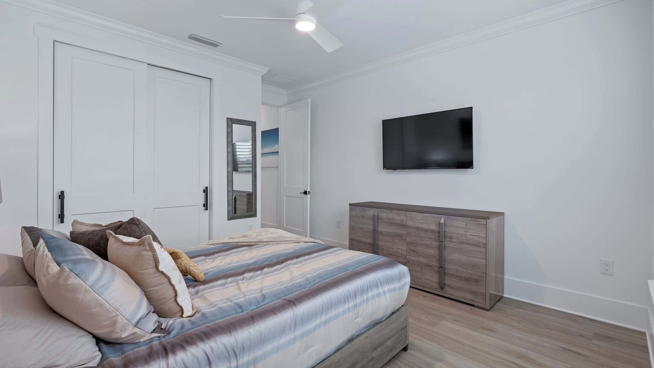 Photo of Bedroom in Butler Beach