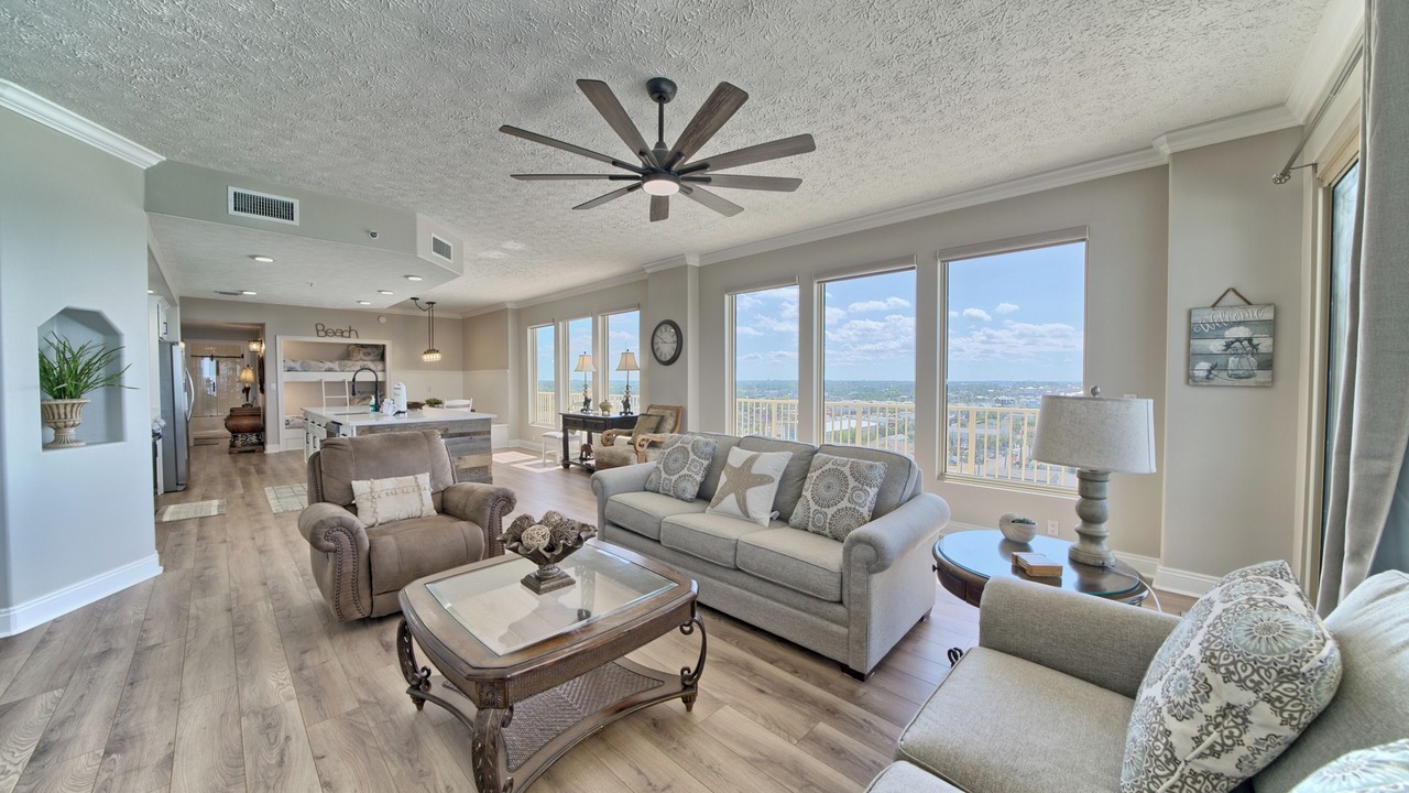Photo of Livingroom in Thomas Drive