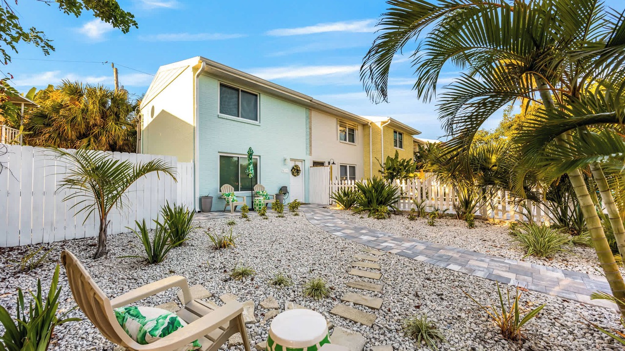 Photo of Patio Balcony in Cape Caneveral Beach Gardens