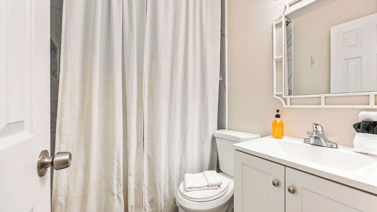 Photo of Bathroom in Cape Caneveral Beach Gardens