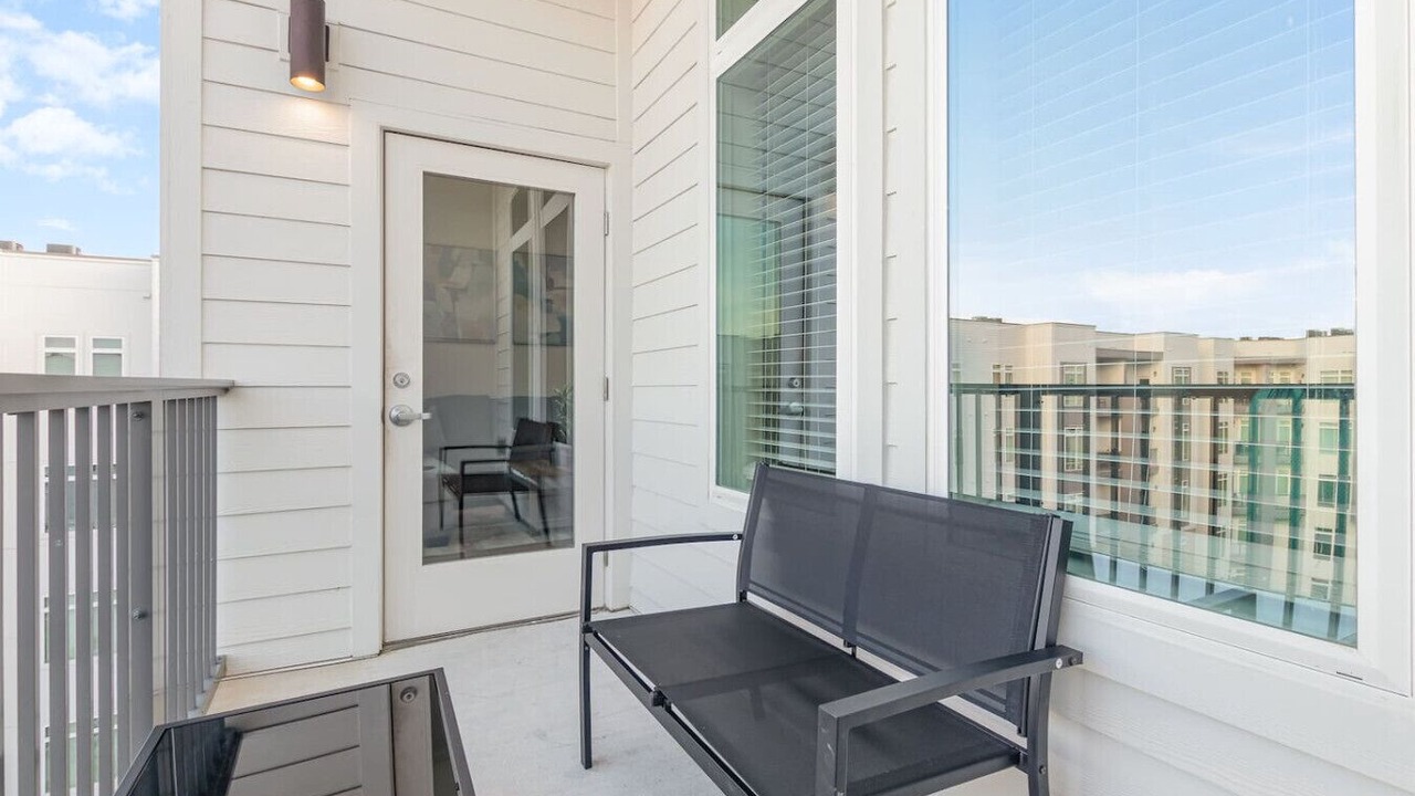Photo of Patio Balcony in Florida Center