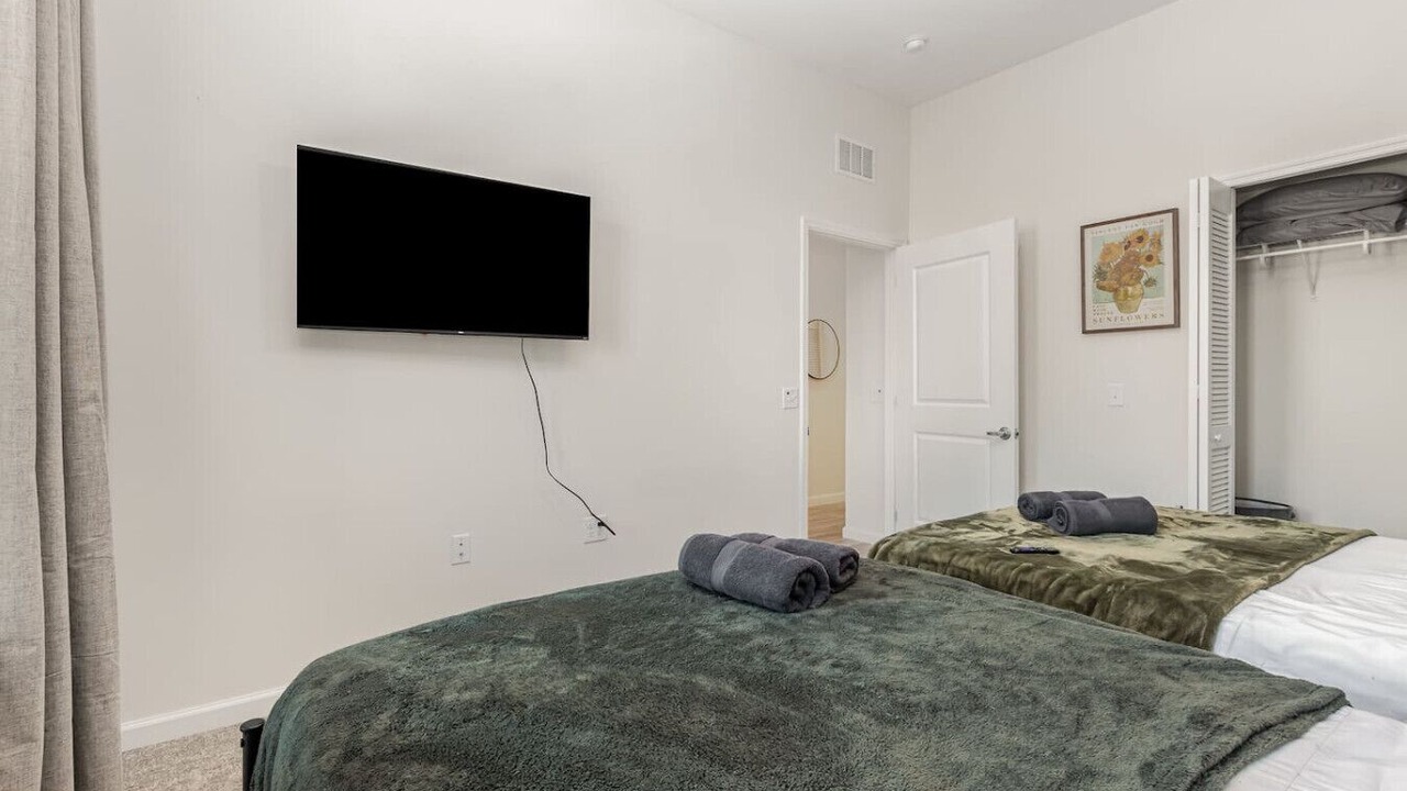 Photo of Bedroom in Florida Center