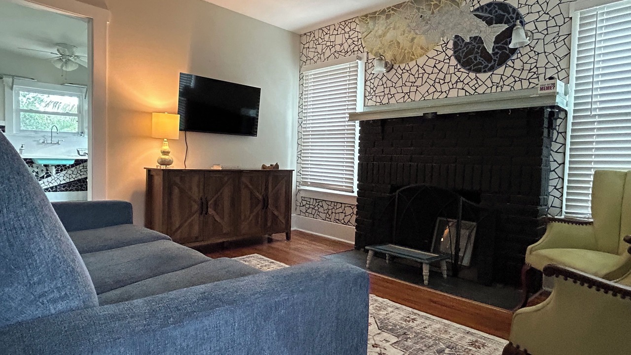 Photo of Bedroom in Crystal Beach