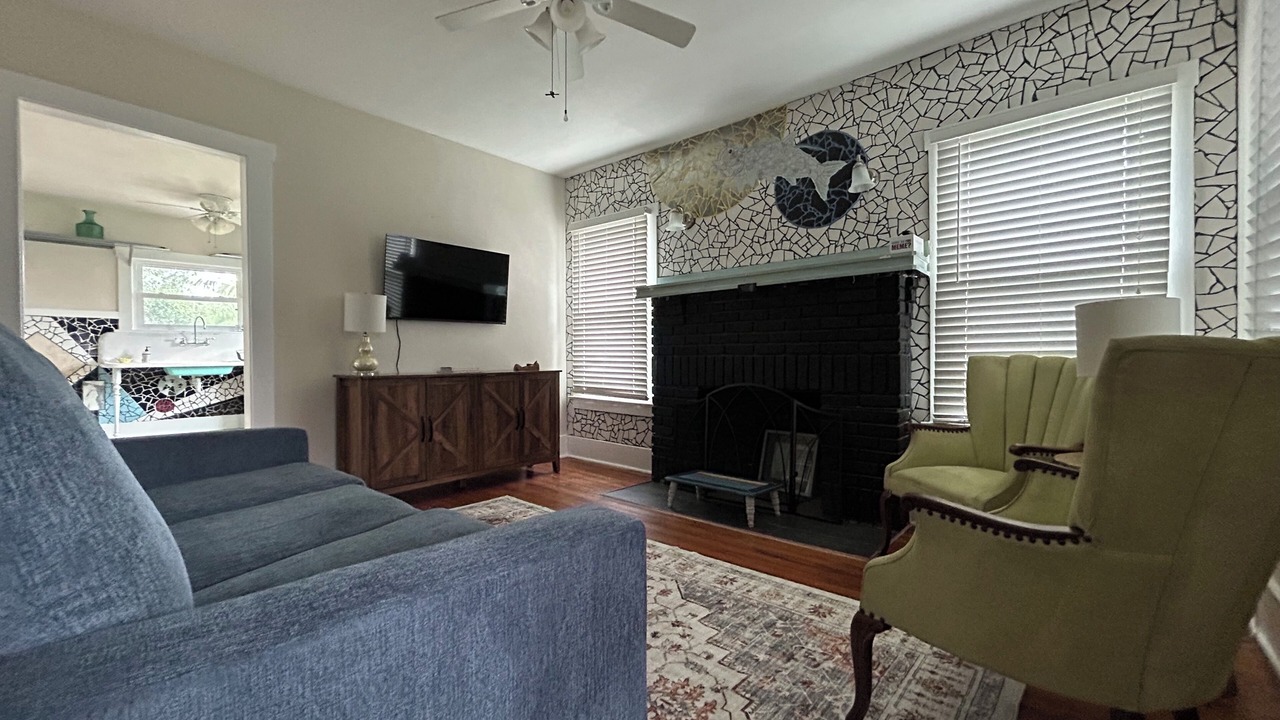 Photo of Bedroom in Crystal Beach
