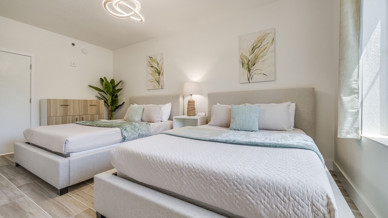 Photo of Bedroom in Florida Center